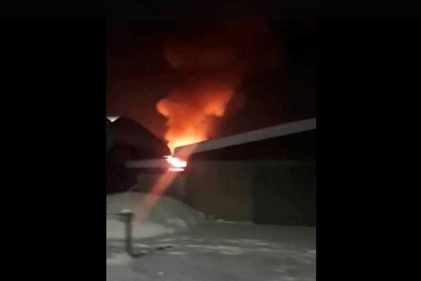 Пожар на Харинке потушили: дом на 7-й Санаторной сгорел полностью Пожар на Харинке потушили: дом на 7-й Санаторной сгорел полностью