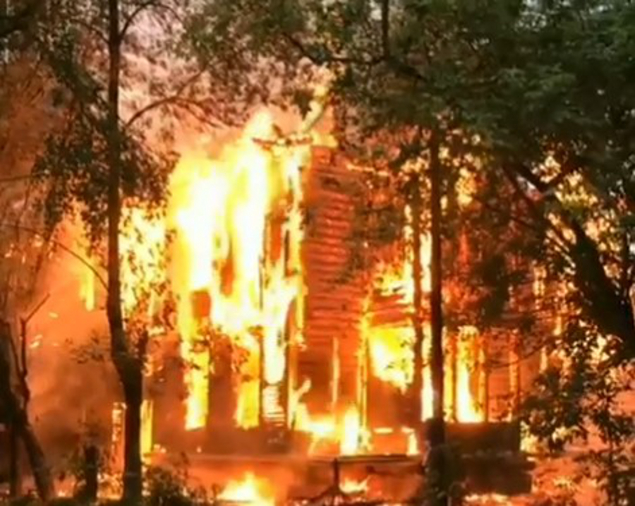 Пожар в Иваново сейчас обсуждают на видео с Сортировки пожар на Сортировке