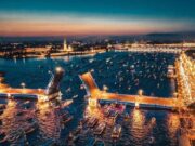 Прогулки в Санкт-Петербурге на теплоходе днем и ночью