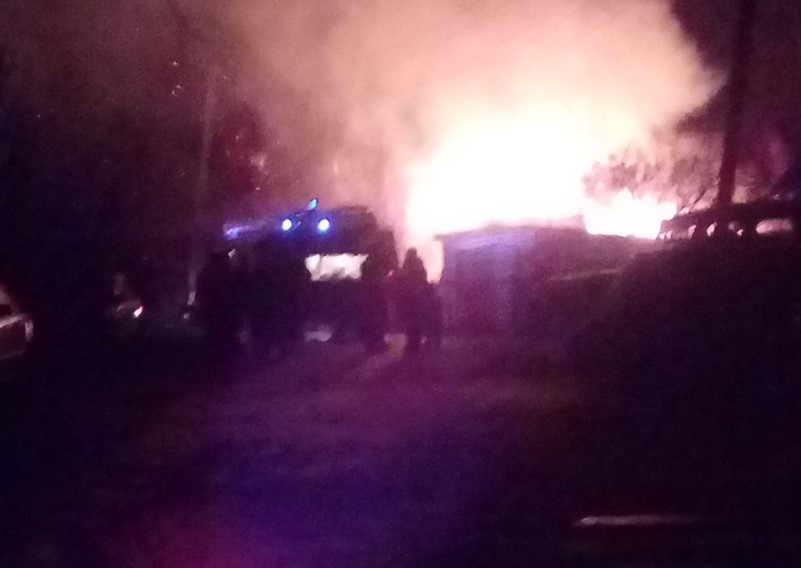 Пожар в Заволжске: сгорел заброшенный дом Пожар в Заволжске: сгорел заброшенный дом