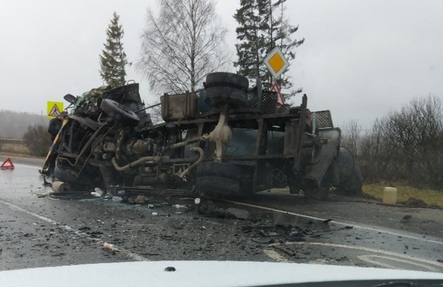 Авария на трассе Иваново-Кострома: фото жесткого ДТП Авария на трассе Иваново-Кострома: фото жесткого ДТП