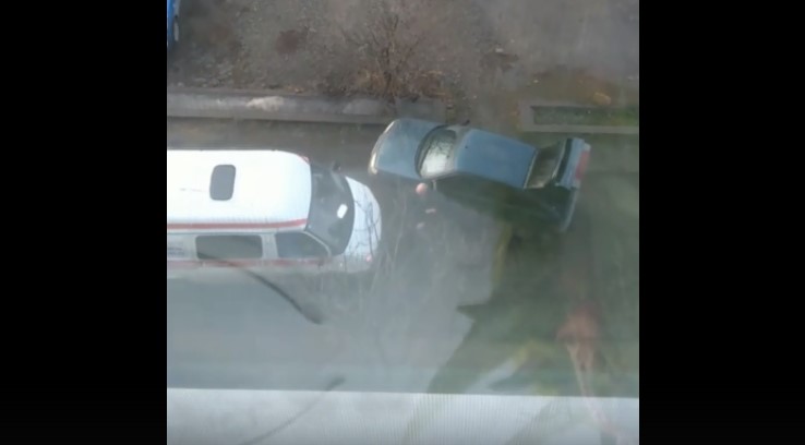 Это была не «скорая помощь»: конфликт на видео проверяют в МВД Это была не «скорая помощь»: конфликт на видео проверяют в МВД