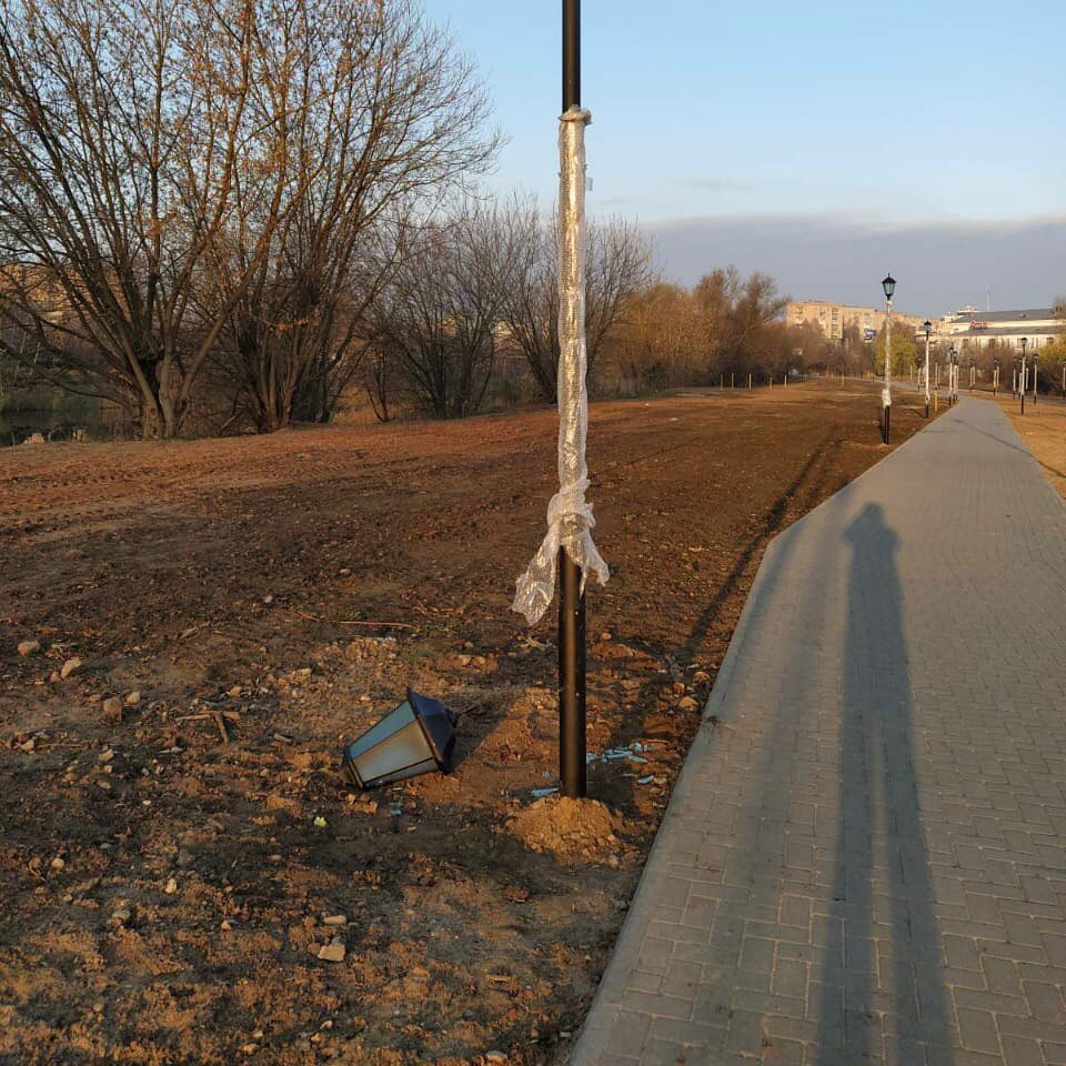 В Иванове вандалы за ночь сломали светильников на 160 тысяч рублей