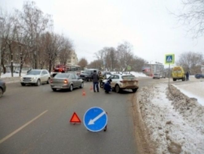 Очередное ДТП с пострадавшим произошло в городе Кинешма Очередное ДТП с пострадавшим произошло в городе Кинешма