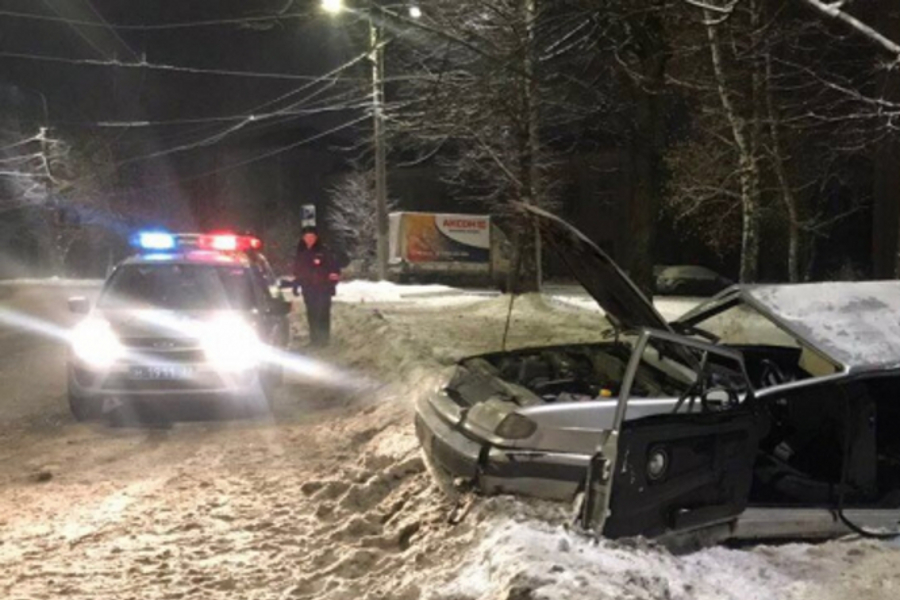 Виновнику смертельной аварии на Постышева грозит до семи лет колонии Авария на Постышева утром 7 декабря унесла жизнь девушки