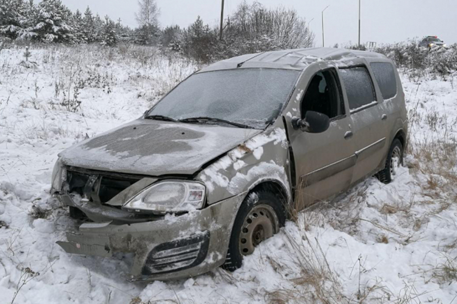Водитель «Лады-Ларгус» не справился с управлением на трассе «Ковров-Шуя-Кинешма» Водитель «Лады-Ларгус» не справился с управлением на трассе «Ковров-Шуя-Кинешма»