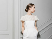 Королевы в белом: Почему короткие свадебные платья — это новая классика