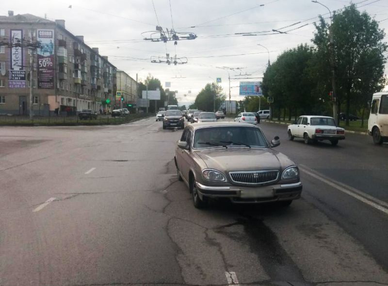 На Куконковых столкнулись две легковушки: пострадала пассажирка На Куконковых столкнулись две легковушки: пострадала пассажирка