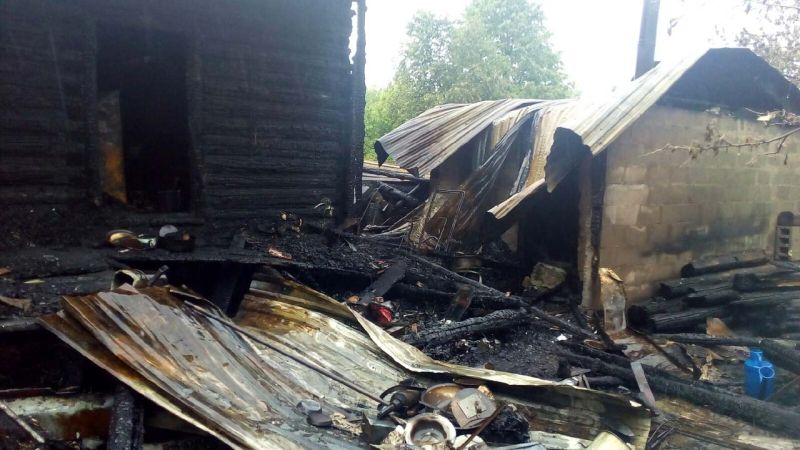 На пожаре в Заволжске сгорел 15-летний подросток На пожаре в Заволжске сгорел 15-летний подросток