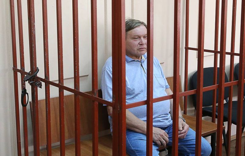 В Мосгорсуд поступила апелляция на арест экс-губернатора Павла Конькова Суд оставил бывшего ивановского губернатора Павла Конькова под арестом