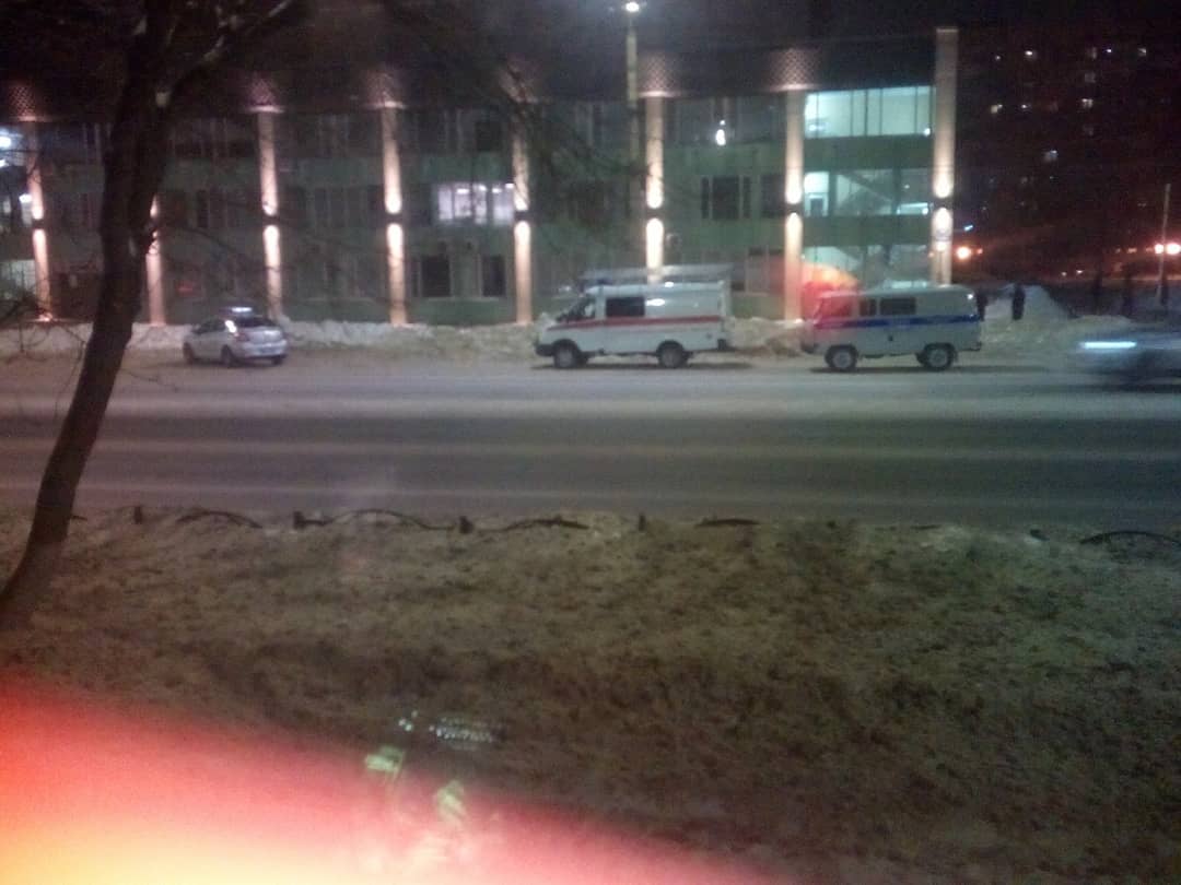 Эвакуация ЦКиО: полиция и МЧС снова проверяли сообщение о бомбе Эвакуация ЦкиО: полиция и МЧС снова проверяли сообщение о бомбе