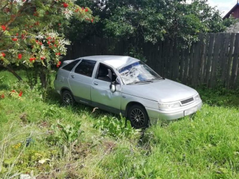 ДТП в Вичуге: «ВАЗ» сбил велосипедистку и опрокинулся После аварии в Вичуге умерла 68-летняя женщина-велосипедистка