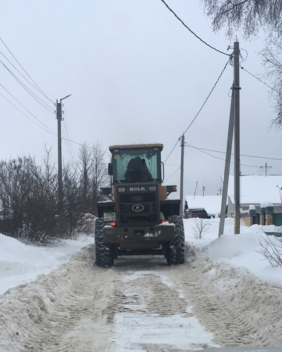 Снег в частном секторе города постепенно убирают, открыта горячая линия Снег в частном секторе города постепенно убирают, открыта горячая линия