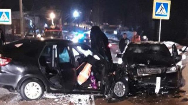 Восьмилетний ребенок и двое взрослых пострадали в результате ДТП в Лежнево Восьмилетний ребенок и двое взрослых пострадали в результате ДТП в Лежнево