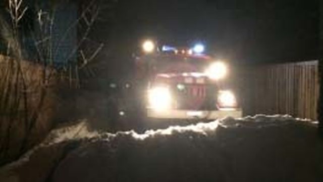 Пожар в Нерли на Завокзальной тушили 12 человек Пожар в Нерли на Завокзальной тушили 12 человек