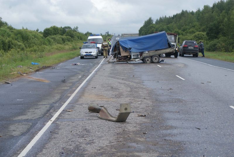 В Родниковском районе произошла авария с погибшей пассажиркой В Родниковском районе произошла авария с погибшей пассажиркой