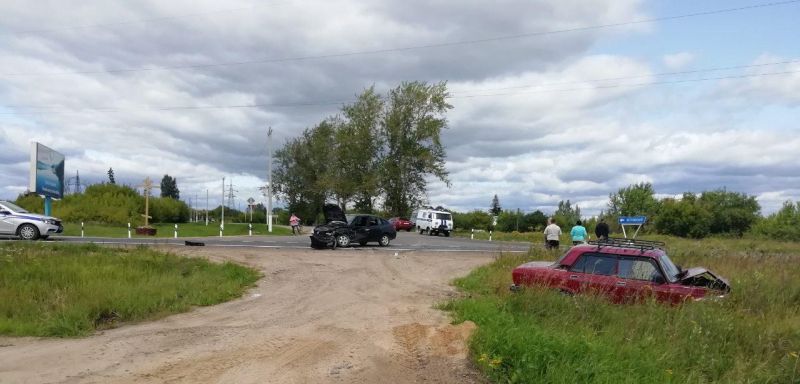 В результате ДТП в Гаврилов-Посадском районе пострадали пять человек В результате ДТП в Гаврилов-Посадском районе пострадали пять человек