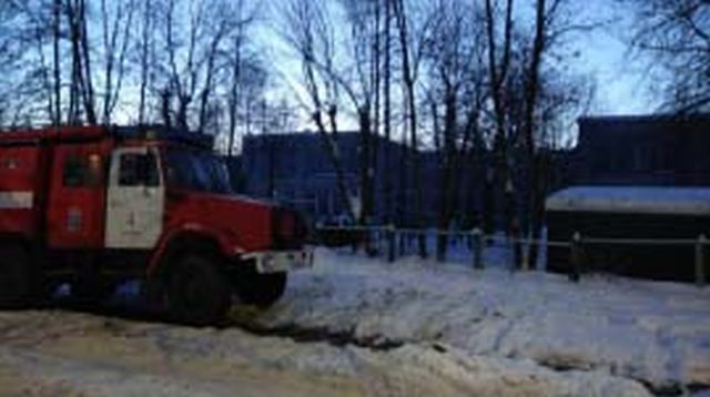 Пожар в детском саду №194 в Шахтинском проезде тушили 36 человек Пожар в детском саду №194 в Шахтинском проезде тушили 36 человек