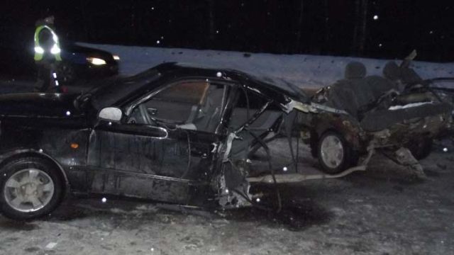 Еще одна авария на трассе Родники — Иваново: один человек в больнице Еще одна авария на трассе Родники — Иваново: один человек в больнице
