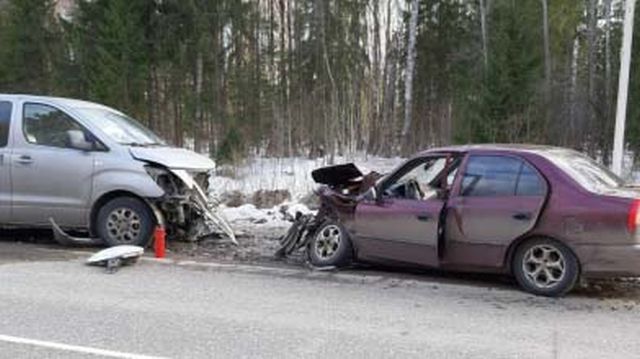 Авария на автодороге Иваново-Ярославль: в ДТП есть пострадавшие Авария на автодороге Иваново-Ярославль: в ДТП есть пострадавшие
