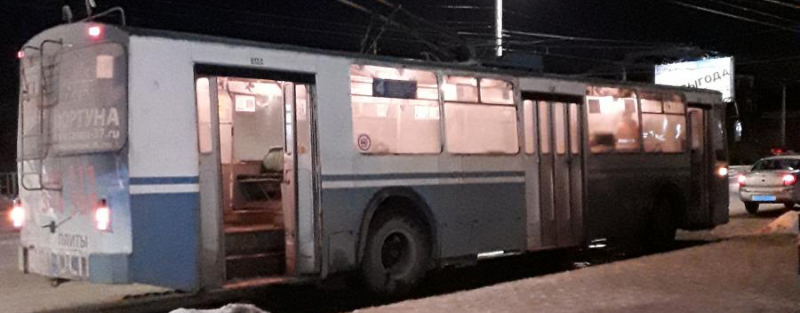 Пассажирка троллейбуса не доехала домой без переломов Пассажирка троллейбуса не доехала домой без переломов