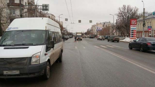 Авария на перекрестке проспекта Ленина – улицы Комсомольской: пассажир в больнице Авария на перекрестке проспекта Ленина – улицы Комсомольской: пассажир в больнице