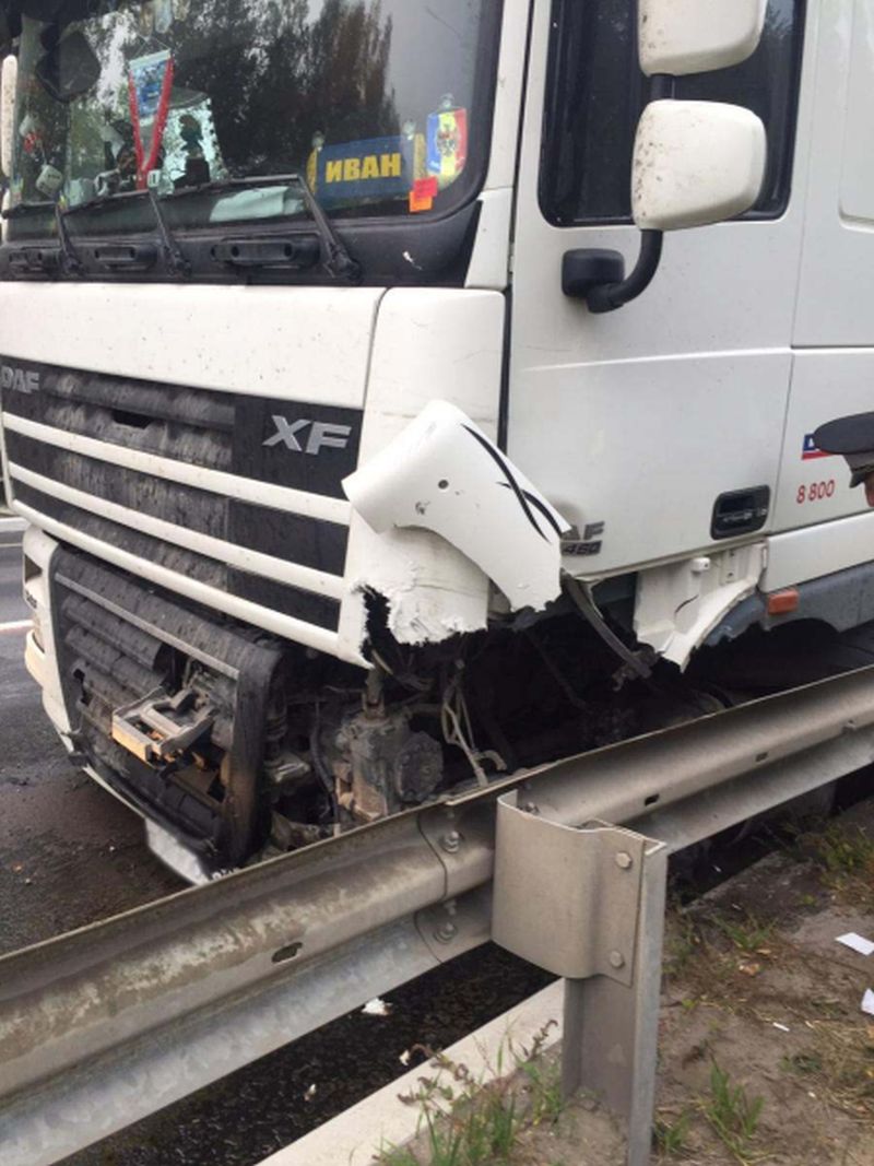 ДТП в Палехском районе: водитель «Форд» врезался в «Сканию» ДТП в Лежневском районе: водитель «Форд» врезался в «Сканию»