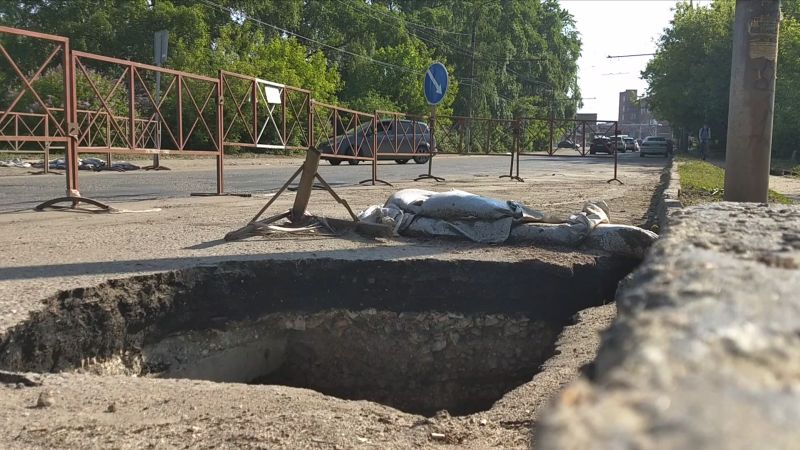 Мост на Смирнова починят до конца августа Мост на Смирнова починят до конца августа