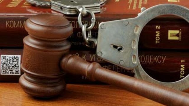 Виновного в двойном убийстве молотком жителя Кинешмы приговорили на 19 лет Виновного в двойном убийстве молотком жителя Кинешмы приговорили на 19 лет