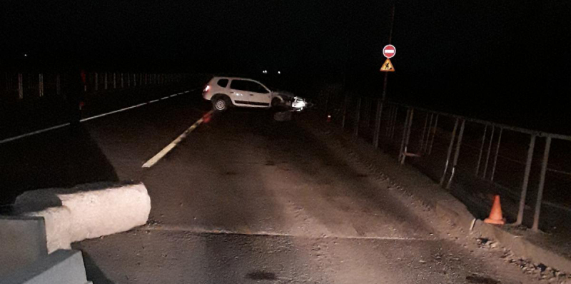 Авария на новой окружной: под кирпич проехал пьяный водитель Авария на новой окружной: под кирпич проехал пьяный водитель