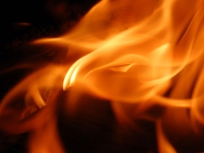 Новый пожар на Сортировке: в этот раз горели сараи Новый пожар на Сортировке: в этот раз горели сараи