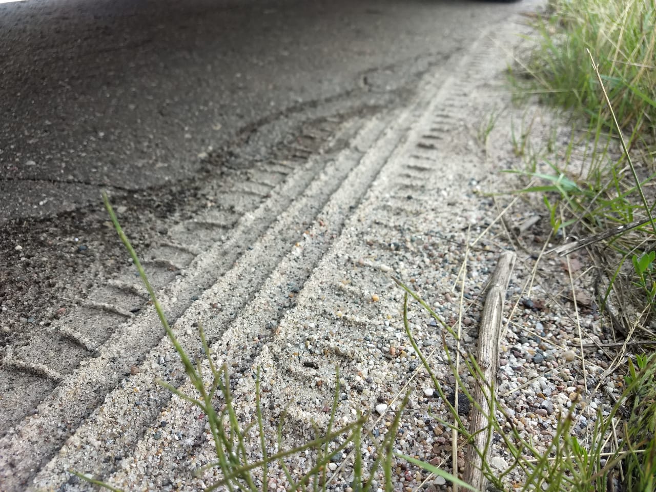 В Верхнем Ландехе пьяный подросток на мотоцикле вылетел с дороги В Верхнем Ландехе пьяный подросток на мотоцикле вылетел с дороги