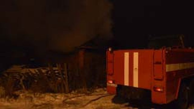 Пожар в Пучежском районе уничтожил баню и повредил сарай Пожар в Пучежском районе уничтожил баню и повредил сарай