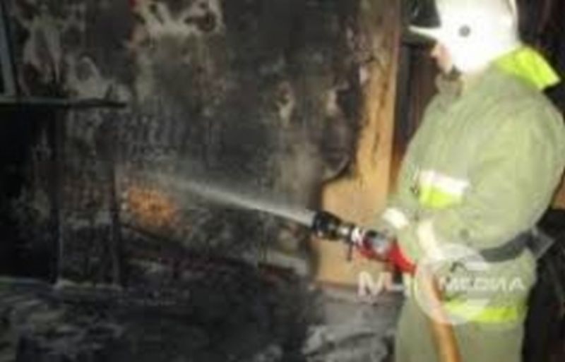 Пожар на улице Черниковых: горел частный дом Пожар на улице Черниковых: горел частный дом