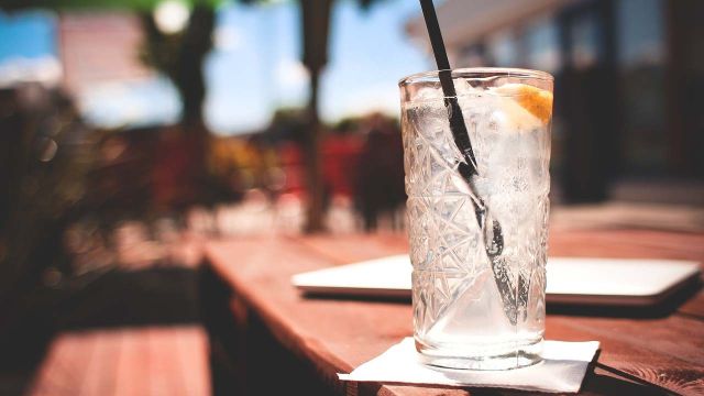 Две девушки подрались в одном из вичугских баров Две девушки подрались в одном из вичугских баров