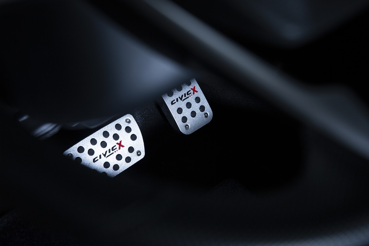 Авария на Куконковых: в ДТП пострадали два человека Авария на Куконковых: в ДТП пострадали два человека