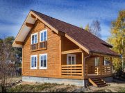 Дома из бруса: этапы строительства и ключевые преимущества конструкций