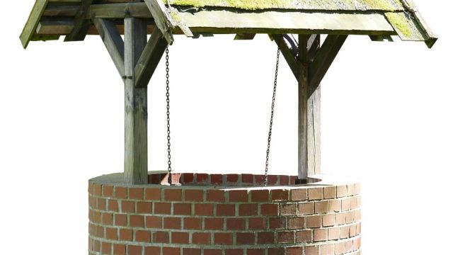 А рядом воды нет: в Кинешме колодец по Верхне-Устинскому проезду опасен А рядом воды нет: в Кинешме колодец по Верхне-Устинскому проезду опасен