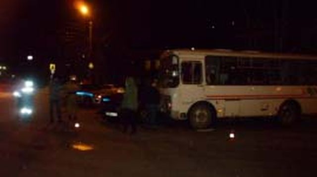 В Кинешме в ДТП попали пассажирский автобус и легковушка: есть пострадавшие В Кинешме в ДТП попали пассажирский автобус и легковушка: есть пострадавшие