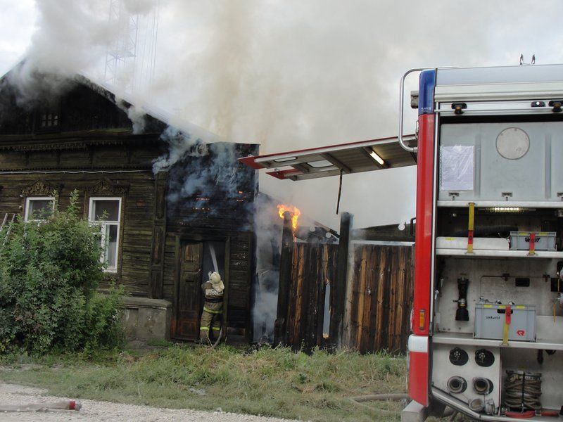В Шуе на пожаре погиб человек В Шуе на пожаре погиб человек