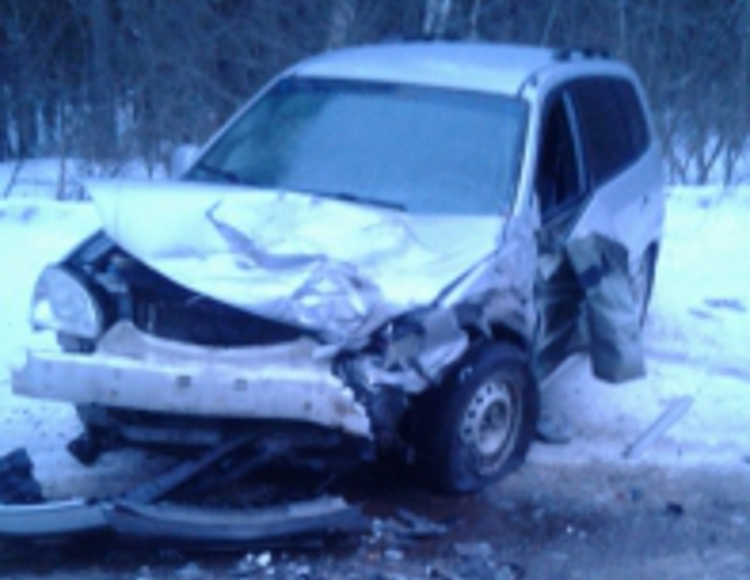 Авария на трассе Иваново — Родники с пострадавшим: ВАЗ разорвало пополам Авария на трассе Иваново — Родники с пострадавшим: ВАЗ разорвало пополам