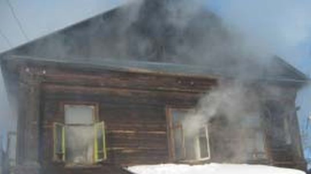 Дом и хозяйственный двор сгорели в Савино Дом и хозяйственный двор сгорели в Савино