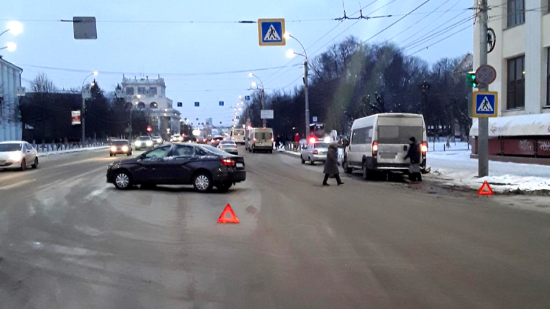 Маршрутка устроила ДТП с пострадавшей на Шереметьевском Маршрутка устроила ДТП с пострадавшими на Шереметьевском