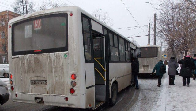 Маршрутки 118 рискуют потерять лицензию, а 150 — заплатит штраф Маршрутки 118 рискуют потерять лицензию, а 150 - заплатит штраф