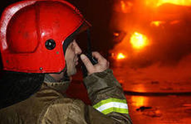 В Фурманове спасали от огня дом с пристройкой В Фурманове спасали от огня дом с пристройкой