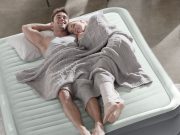 Надувная кровать: необходимая вещь в каждой семье