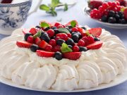 Как приготовить торт-безе Павлова?