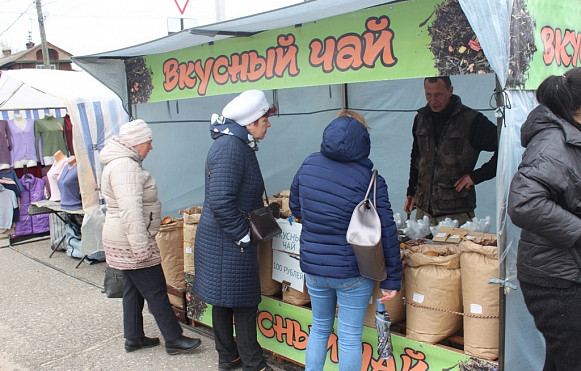 Сельскохозяйственную ярмарку в Ивановской области украсил конкурс шляп