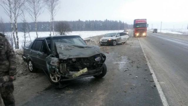 Авария на трассе Кострома-Иваново произошла из-за скользкой дороги Авария на трассе Кострома-Иваново произошла из-за скользкой дороги
