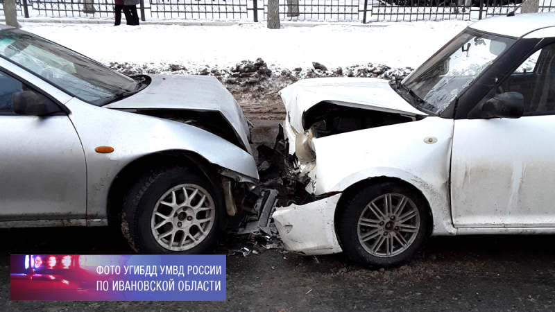 В ДТП на Строителей пострадали два человека В ДТП на Строителей пострадали два человека